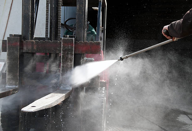 Best Deck Pressure Washing  in Darnestown, MD